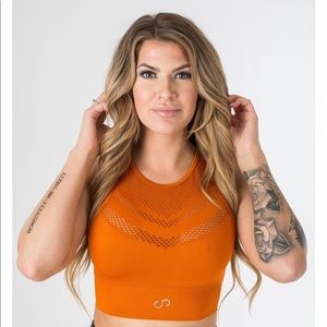 curves n combatboots crop top bra